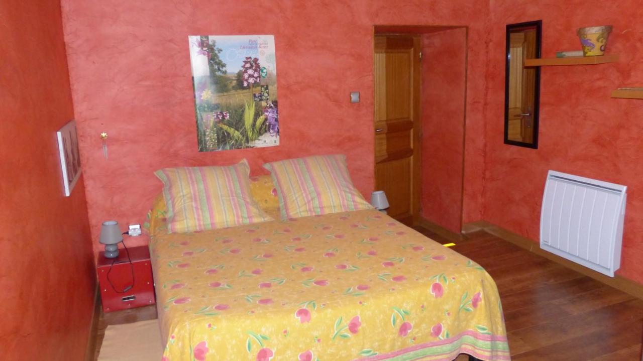Chez Tiane Puy De Dome Bed & Breakfast Saint-Flour  Exterior foto